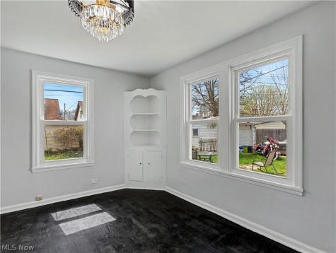 19392 Renwood Avenue Euclid OH 44119
