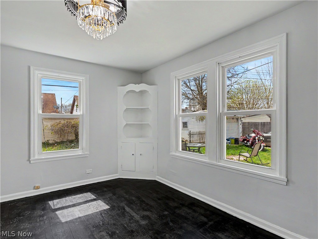 19392 Renwood Avenue Euclid OH 44119
