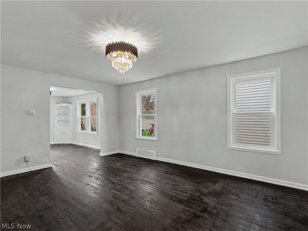 19392 Renwood Avenue Euclid OH 44119