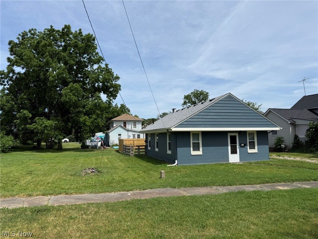 725 Perry Street Vermilion OH 44089
