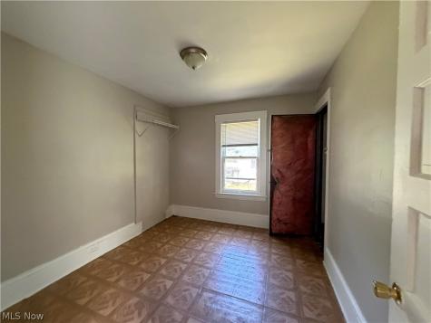 945 E 149th Street Cleveland OH 44110