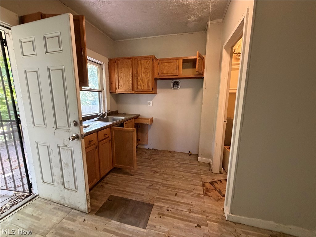 945 E 149th Street Cleveland OH 44110