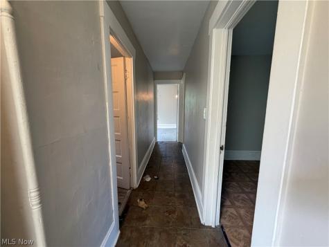 945 E 149th Street Cleveland OH 44110