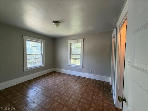 945 E 149th Street Cleveland OH 44110