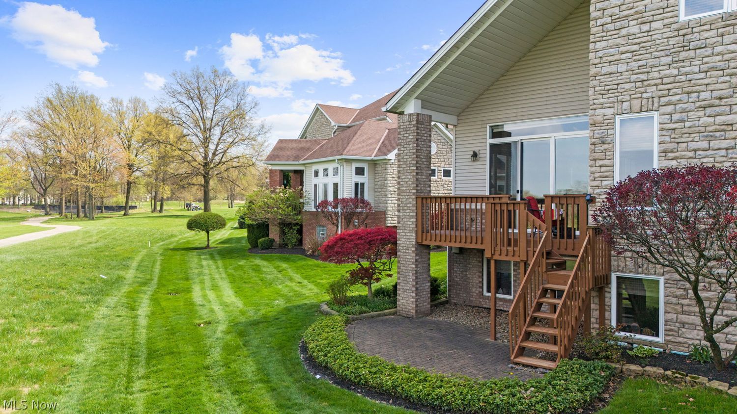 406 E Inverness Drive Highland Heights OH 44143
