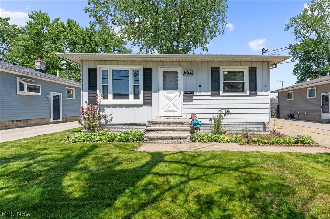 311 Parkway Drive Eastlake OH 44095
