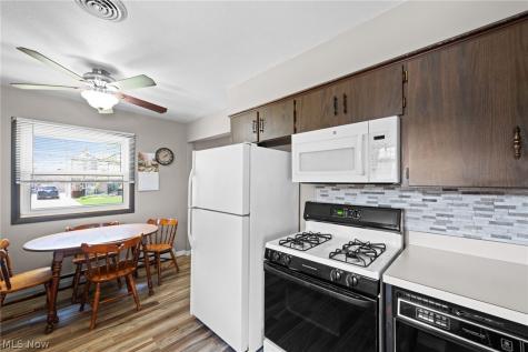 311 Parkway Drive Eastlake OH 44095
