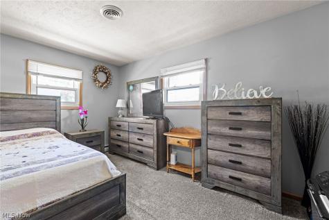 311 Parkway Drive Eastlake OH 44095