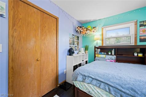 311 Parkway Drive Eastlake OH 44095