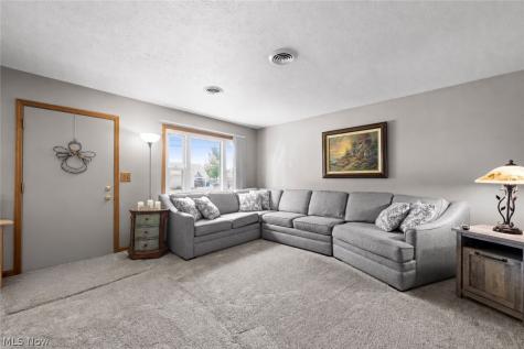 311 Parkway Drive Eastlake OH 44095