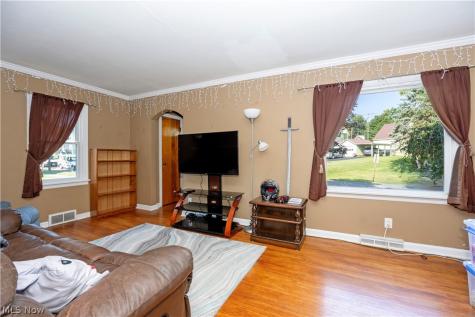 1019 Oak Street Ashland OH 44805