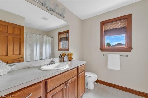 6875 Spring Glen Drive Valley City OH 44280
