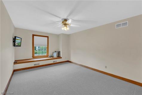 6875 Spring Glen Drive Valley City OH 44280