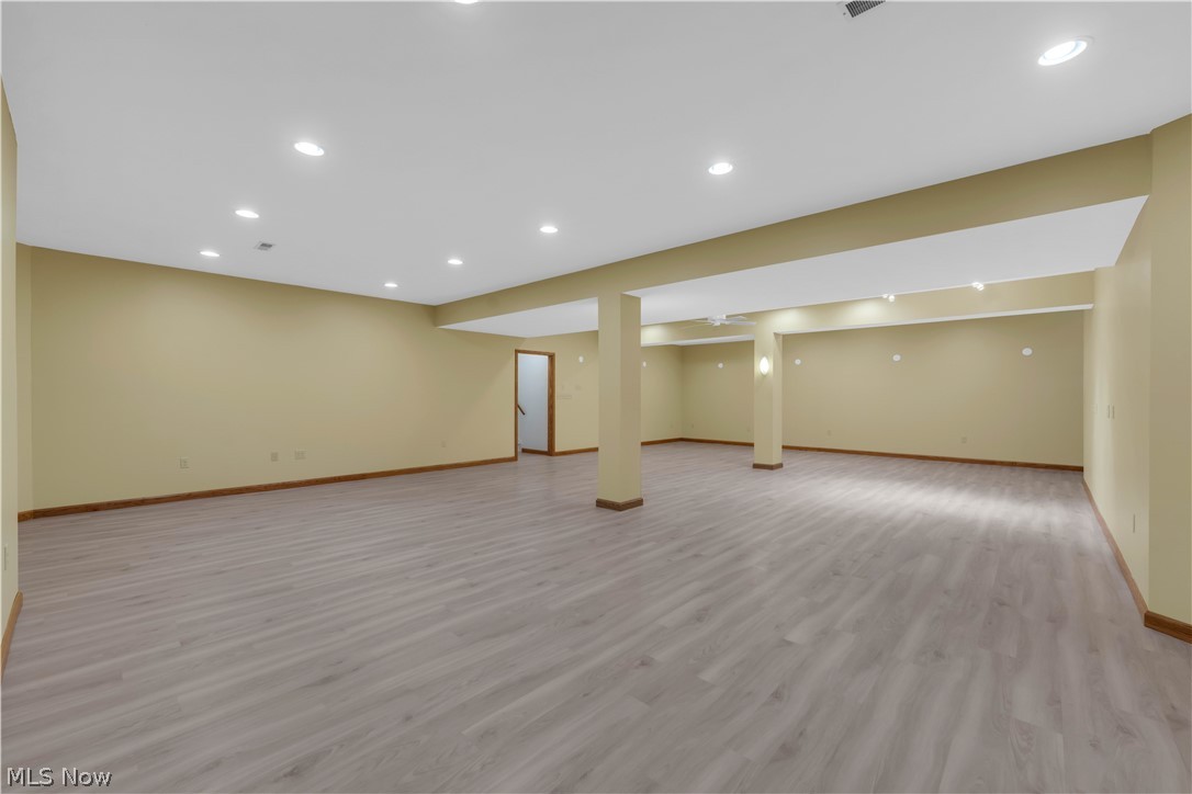 6875 Spring Glen Drive Valley City OH 44280