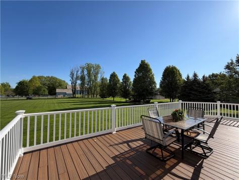 6875 Spring Glen Drive Valley City OH 44280
