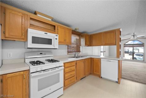 35157 Center Ridge Road North Ridgeville OH 44039