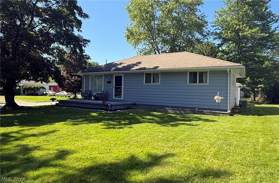1710 Halbert Drive Youngstown OH 44514