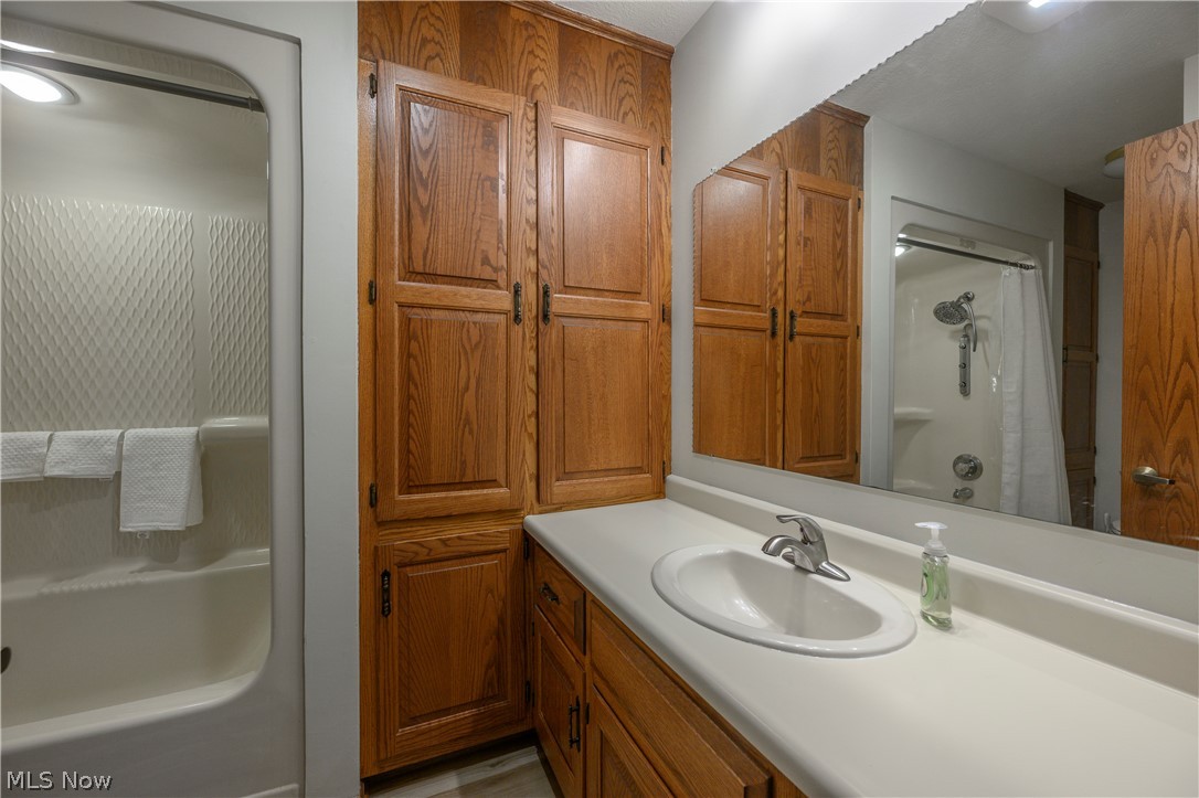 1941 Buckeye Street NE New Philadelphia OH 44663