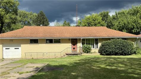 1414 Niles Cortland Road Niles OH 44446