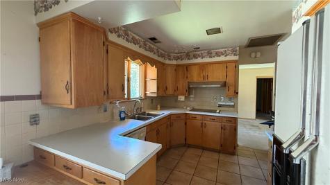1414 Niles Cortland Road Niles OH 44446
