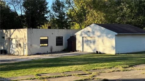 1414 Niles Cortland Road Niles OH 44446