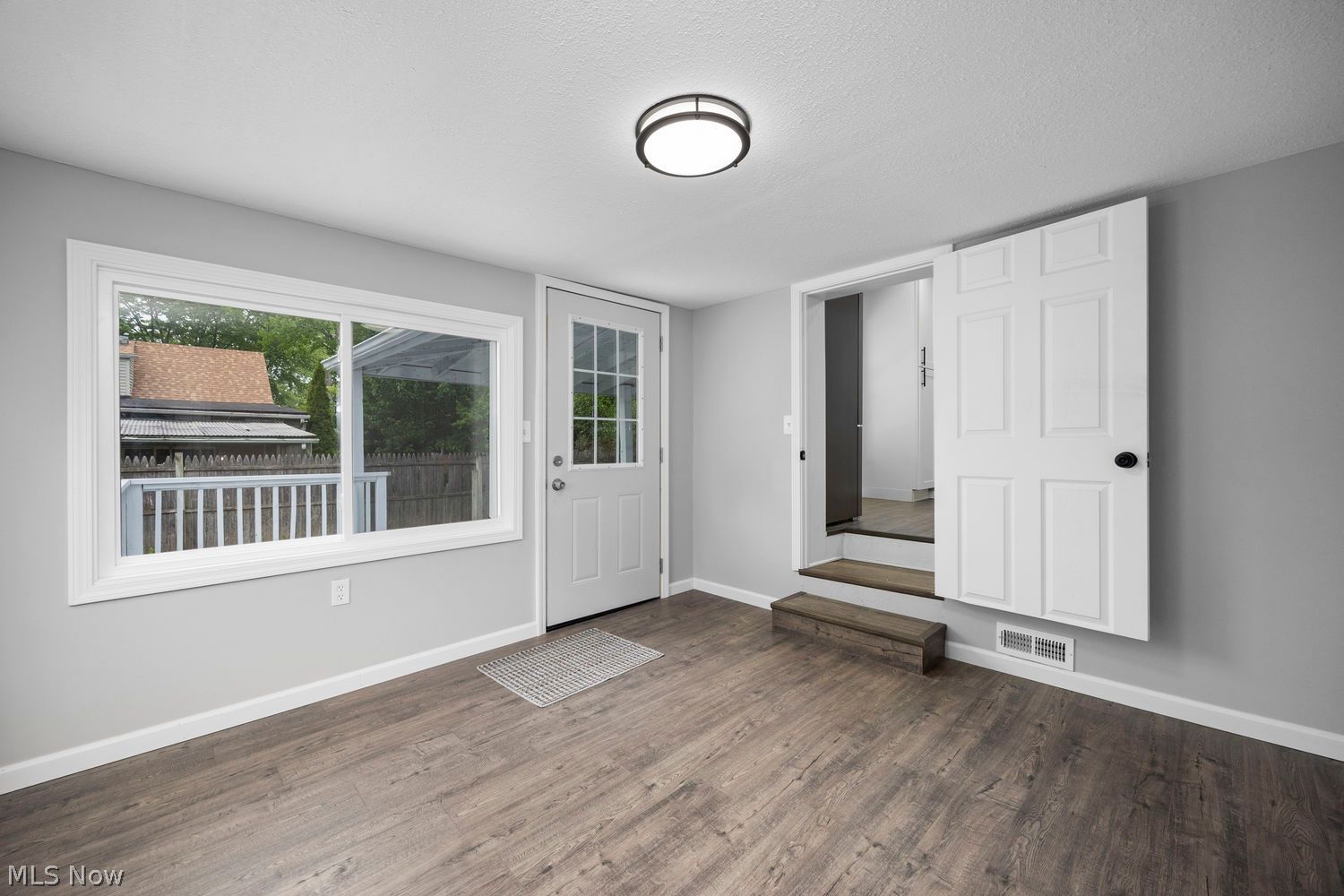 194 Forest Boulevard Avon Lake OH 44012