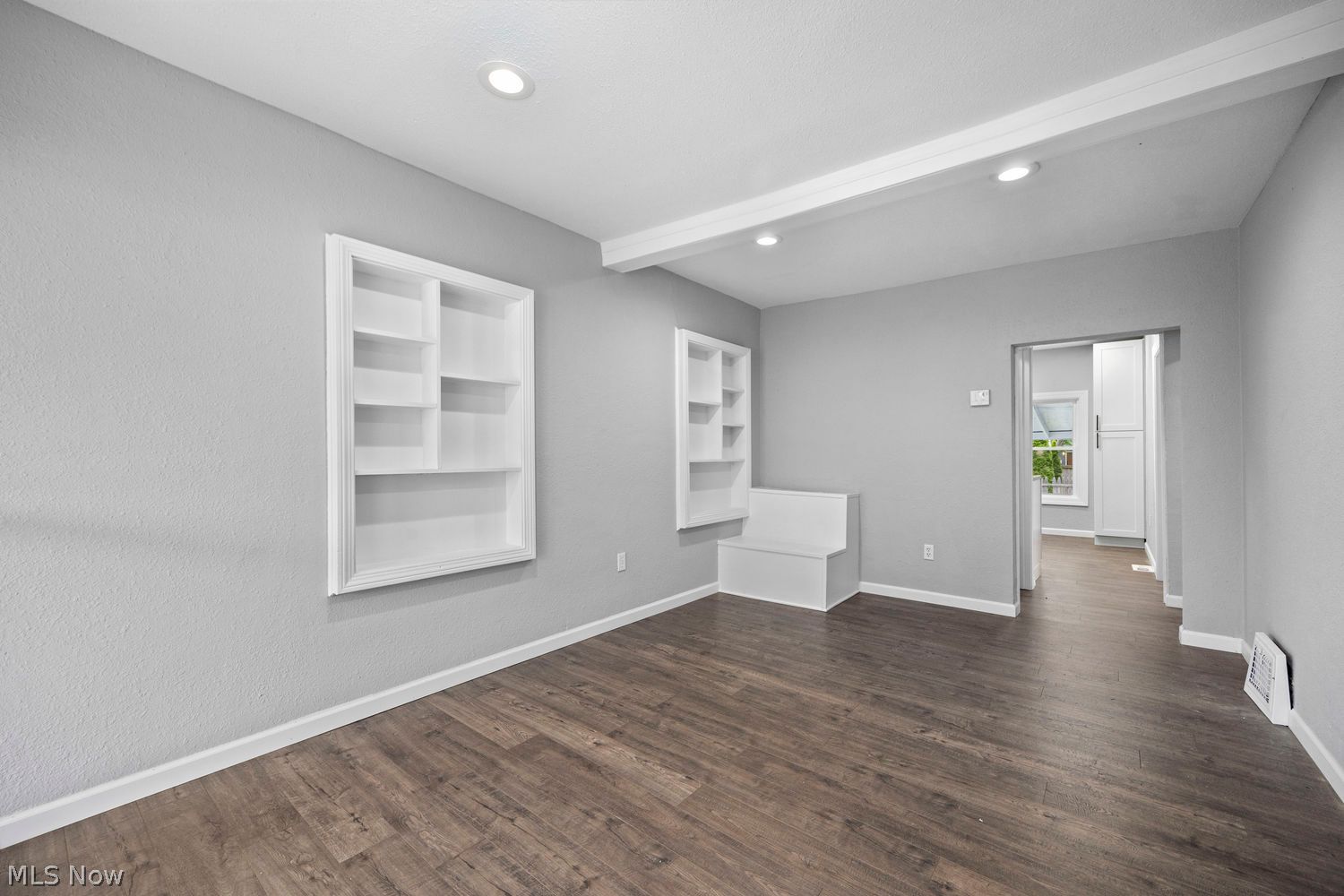 194 Forest Boulevard Avon Lake OH 44012