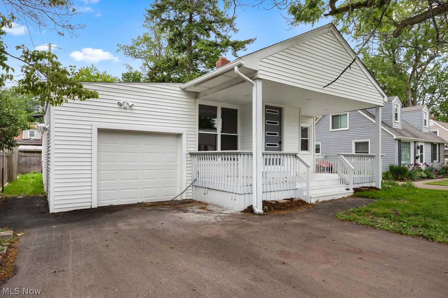 194 Forest Boulevard Avon Lake OH 44012