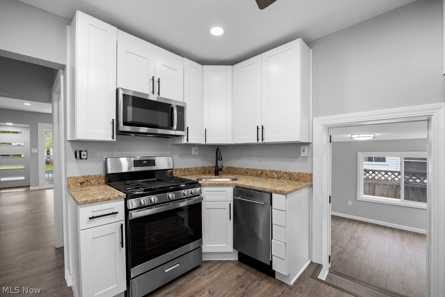 194 Forest Boulevard Avon Lake OH 44012