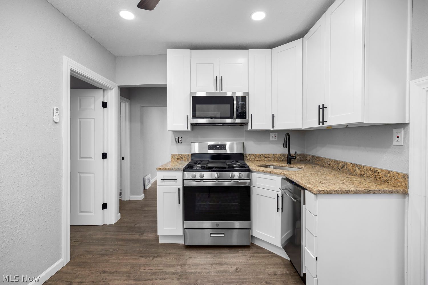 194 Forest Boulevard Avon Lake OH 44012