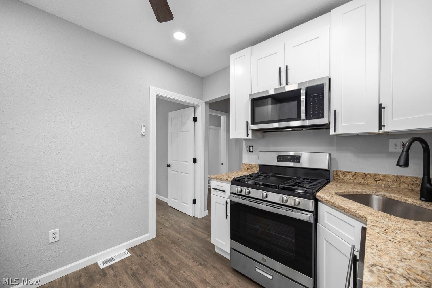 194 Forest Boulevard Avon Lake OH 44012