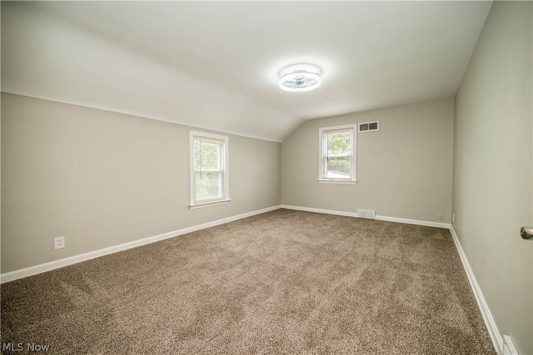 186 Creed Street Struthers OH 44471