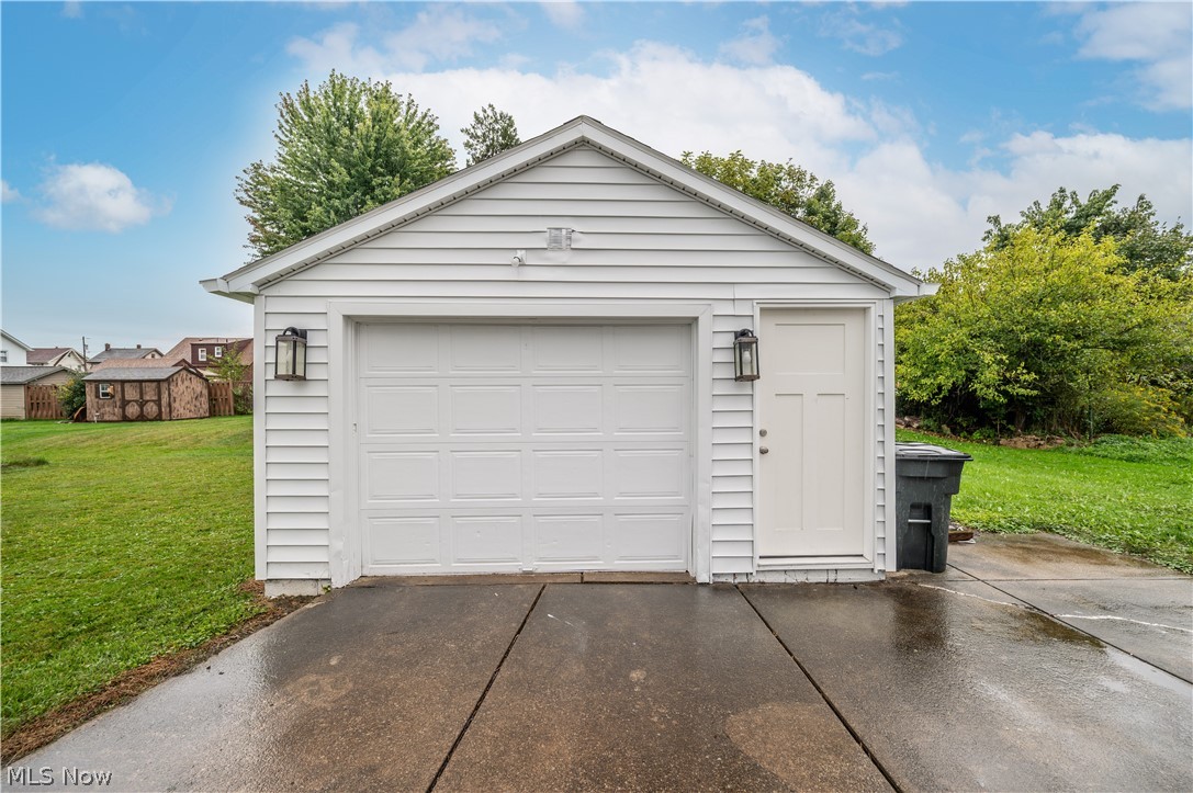 186 Creed Street Struthers OH 44471