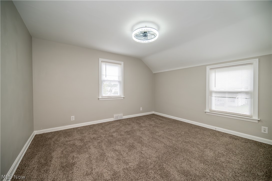 186 Creed Street Struthers OH 44471