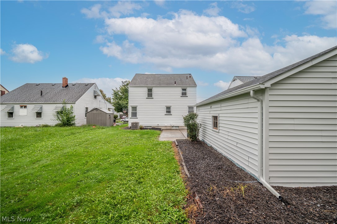 186 Creed Street Struthers OH 44471