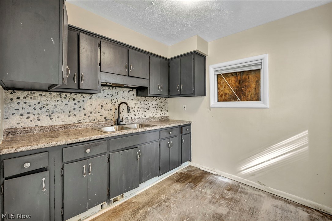 3069 E 67th Street Cleveland OH 44127