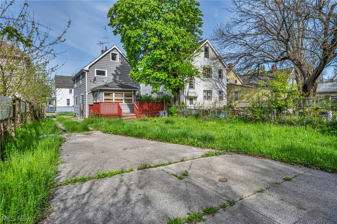 3069 E 67th Street Cleveland OH 44127