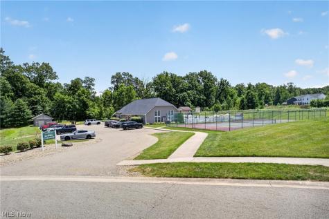 7390 Emerald Glen Avenue NW Canal Fulton OH 44614