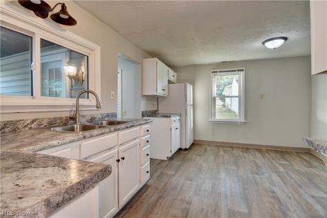 361 Lessig Avenue Akron OH 44312