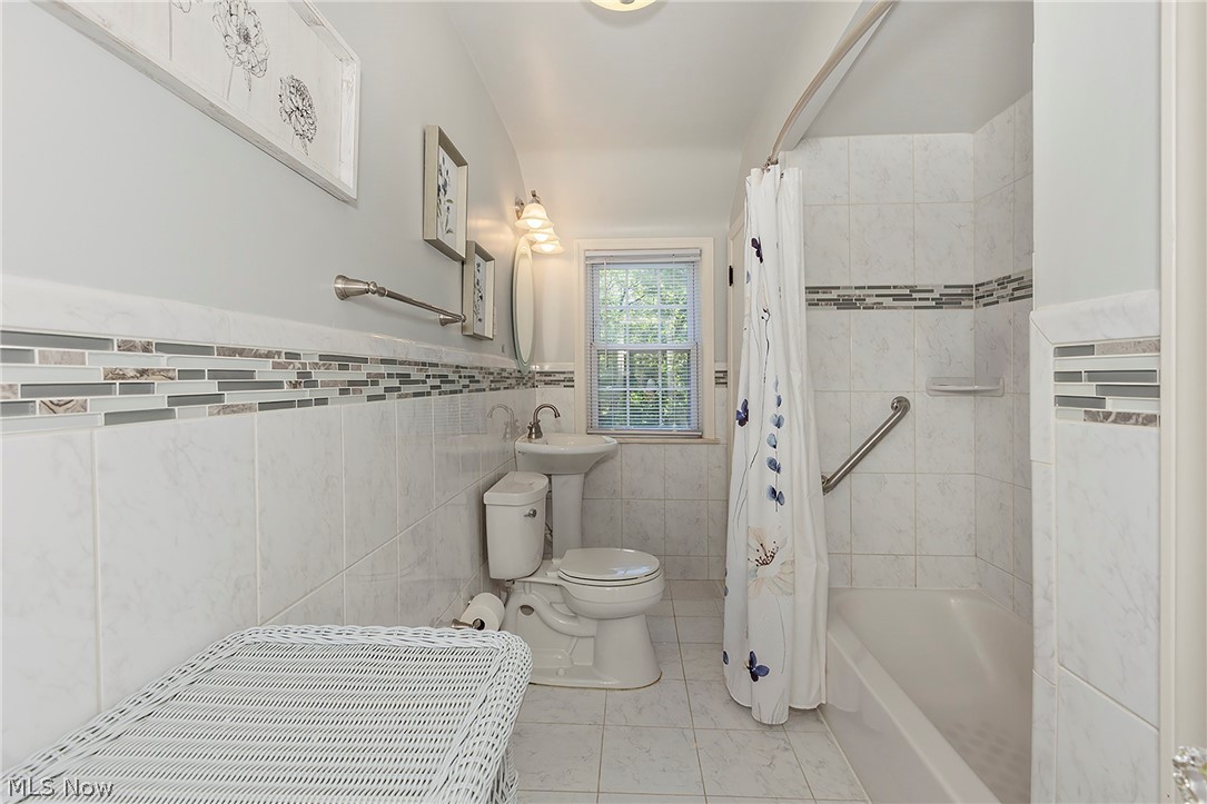 2092 Langerdale Road South Euclid OH 44121