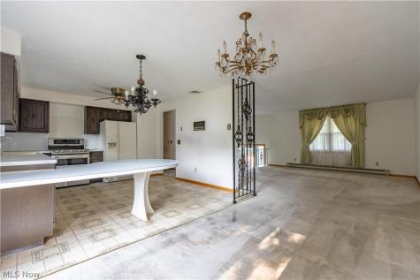 3726 Whitehouse Avenue NW Canton OH 44709