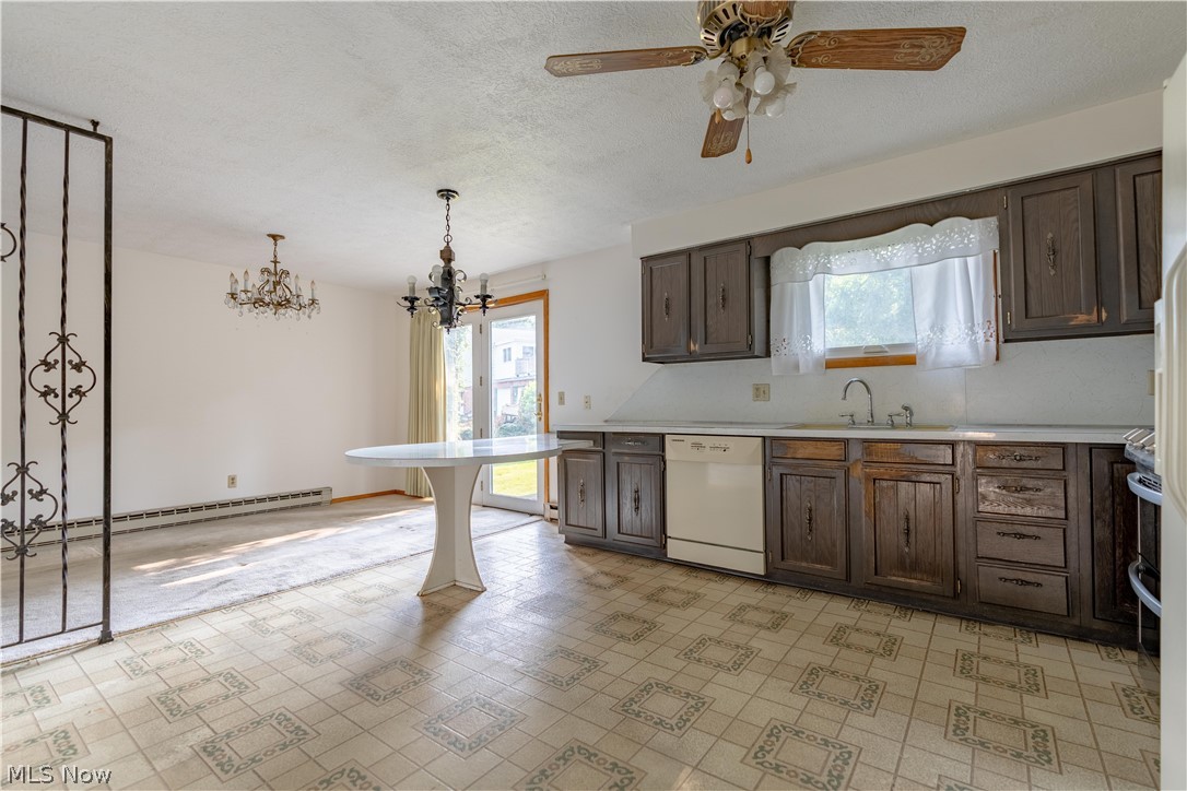 3726 Whitehouse Avenue NW Canton OH 44709