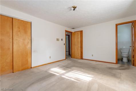 3726 Whitehouse Avenue NW Canton OH 44709