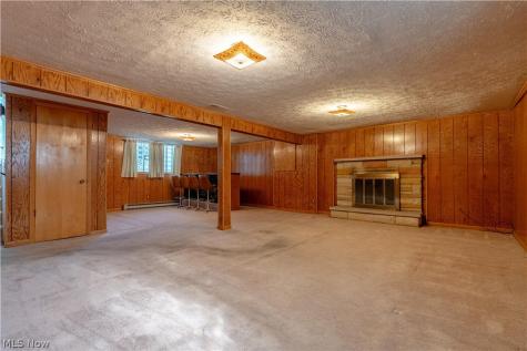3726 Whitehouse Avenue NW Canton OH 44709