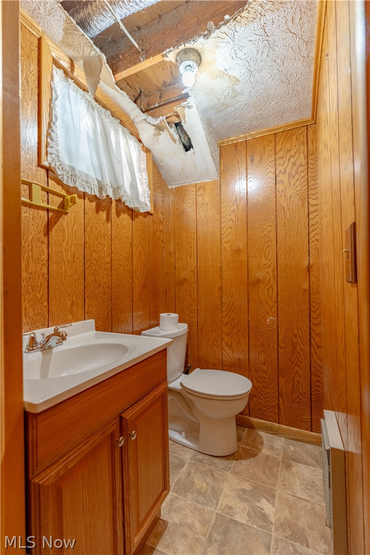 3726 Whitehouse Avenue NW Canton OH 44709