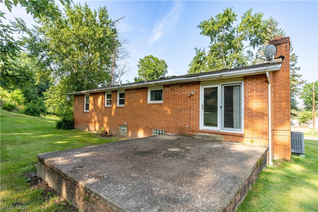 3726 Whitehouse Avenue NW Canton OH 44709