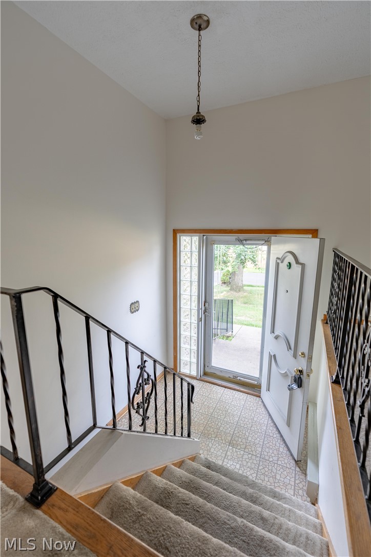 3726 Whitehouse Avenue NW Canton OH 44709