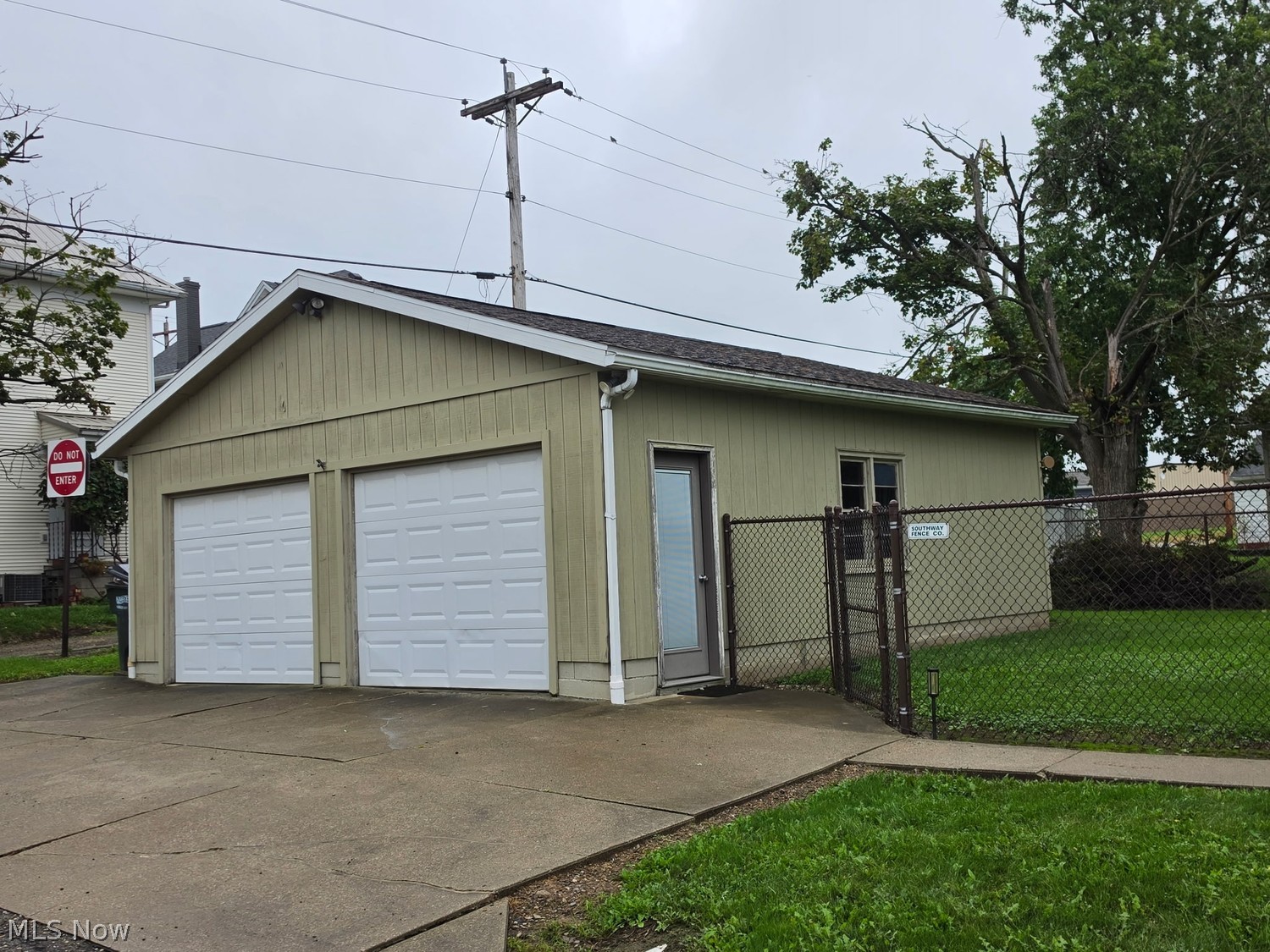 35 3rd Street NE Carrollton OH 44615