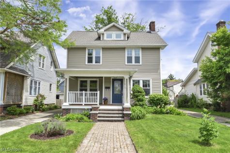 1615 Waterbury Road Lakewood OH 44107