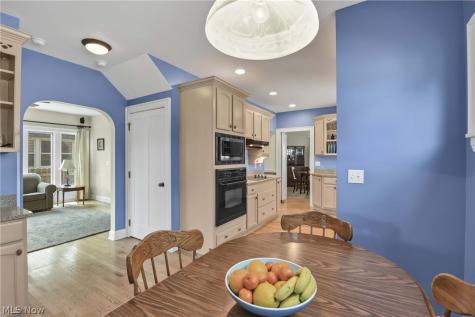 1615 Waterbury Road Lakewood OH 44107